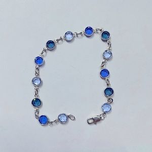 Blue rhinestone bracelet